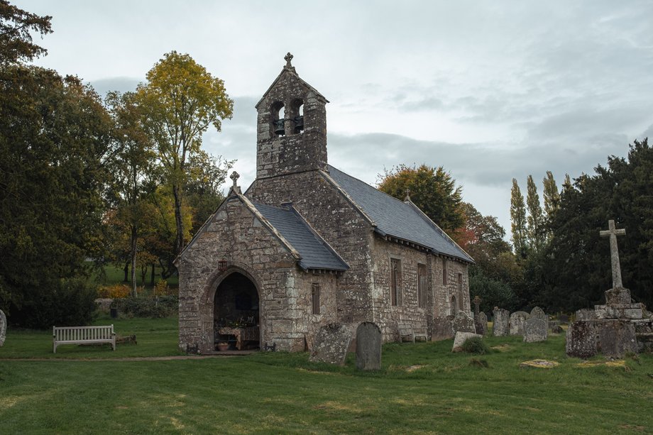 bettws newydd church