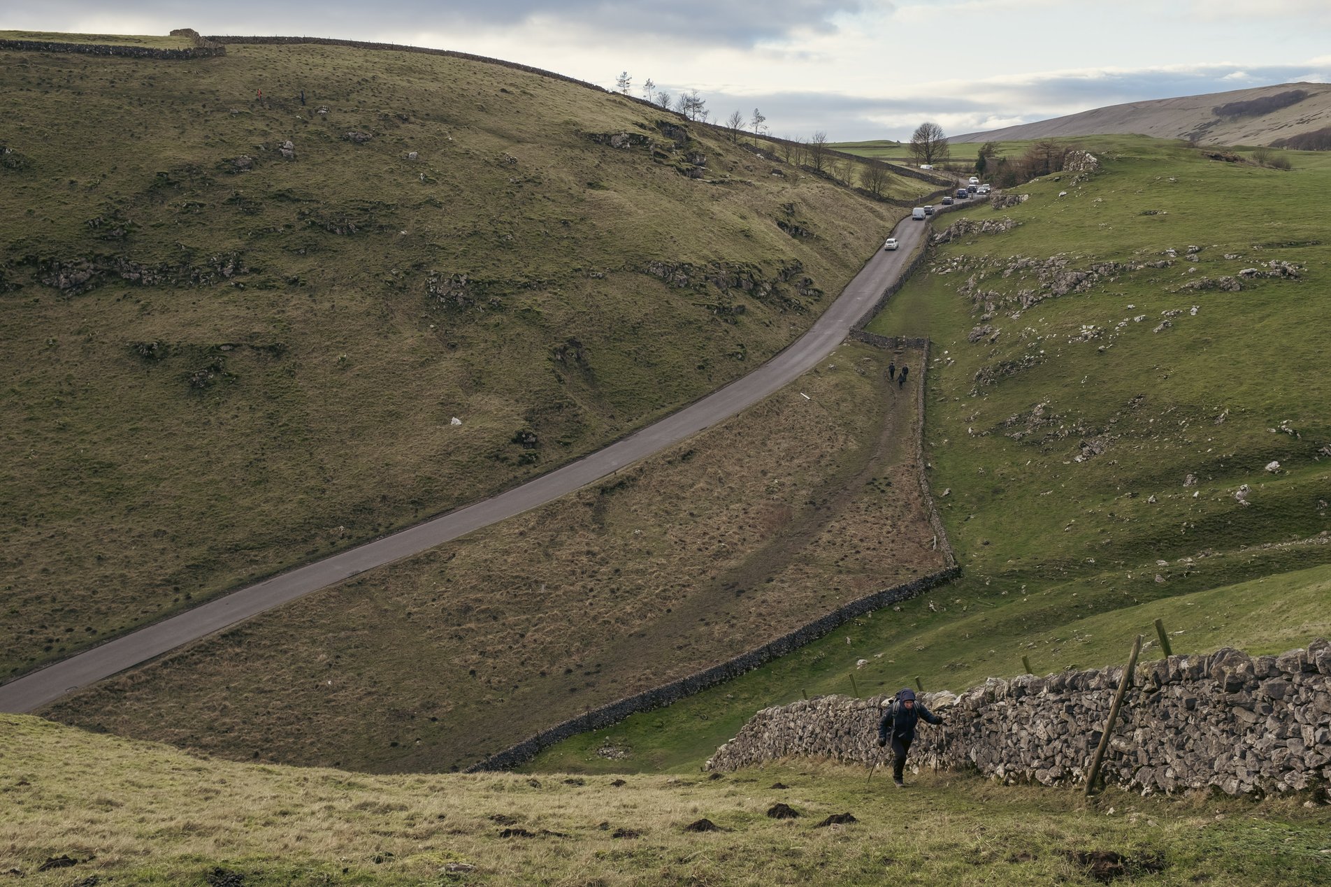 mountain views from hike to mam tor in the peak district