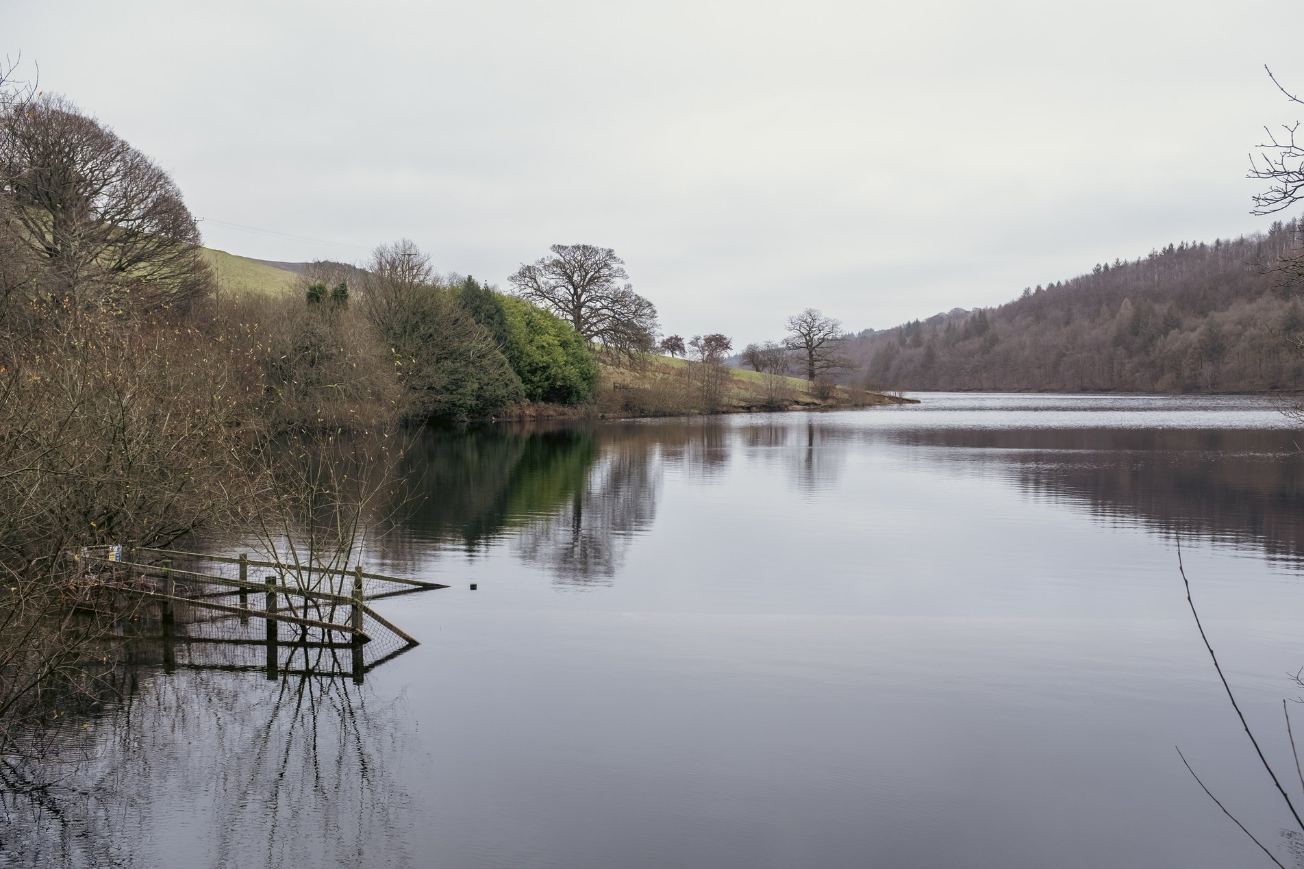 the ladybower reservoir
